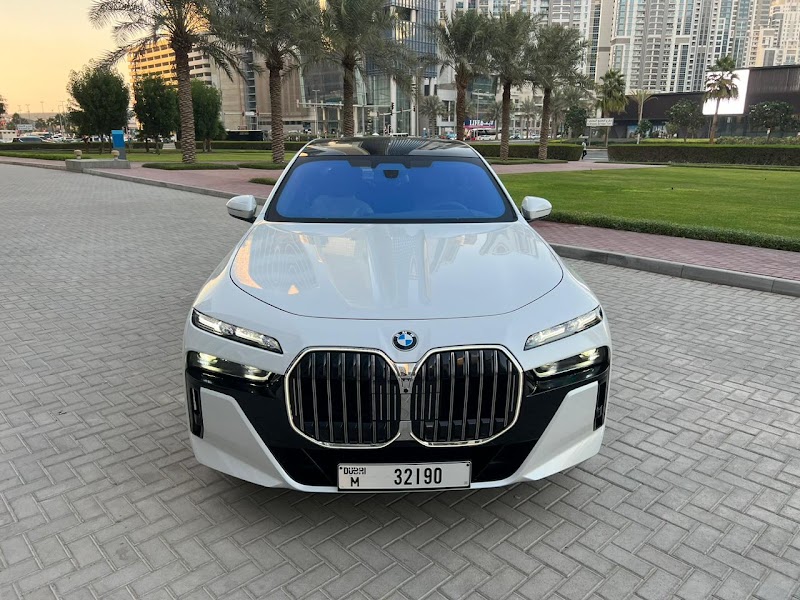 阿法米亚汽车租赁 | 迪拜