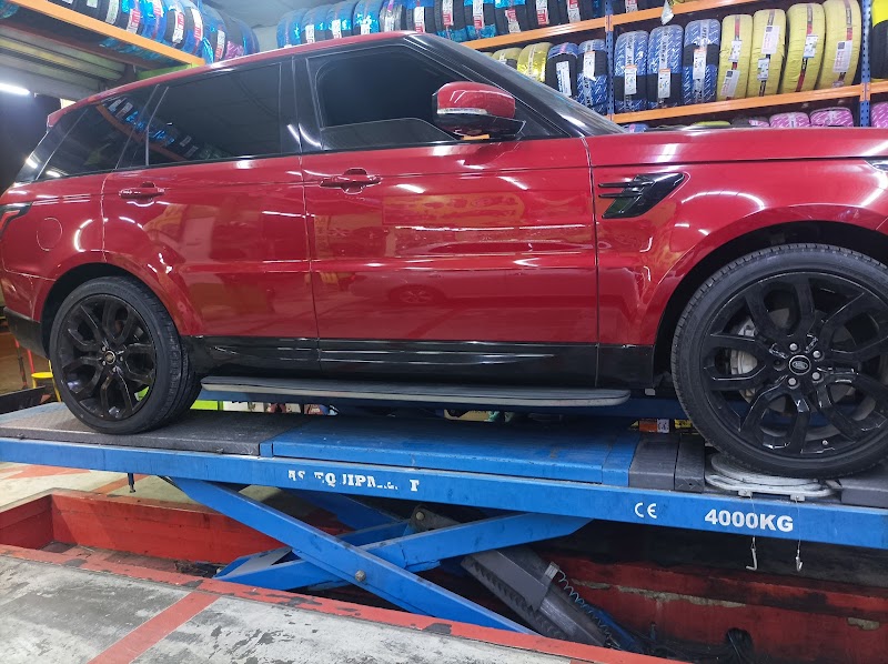 ドバイの車とバッテリーの修理 | ドバイ