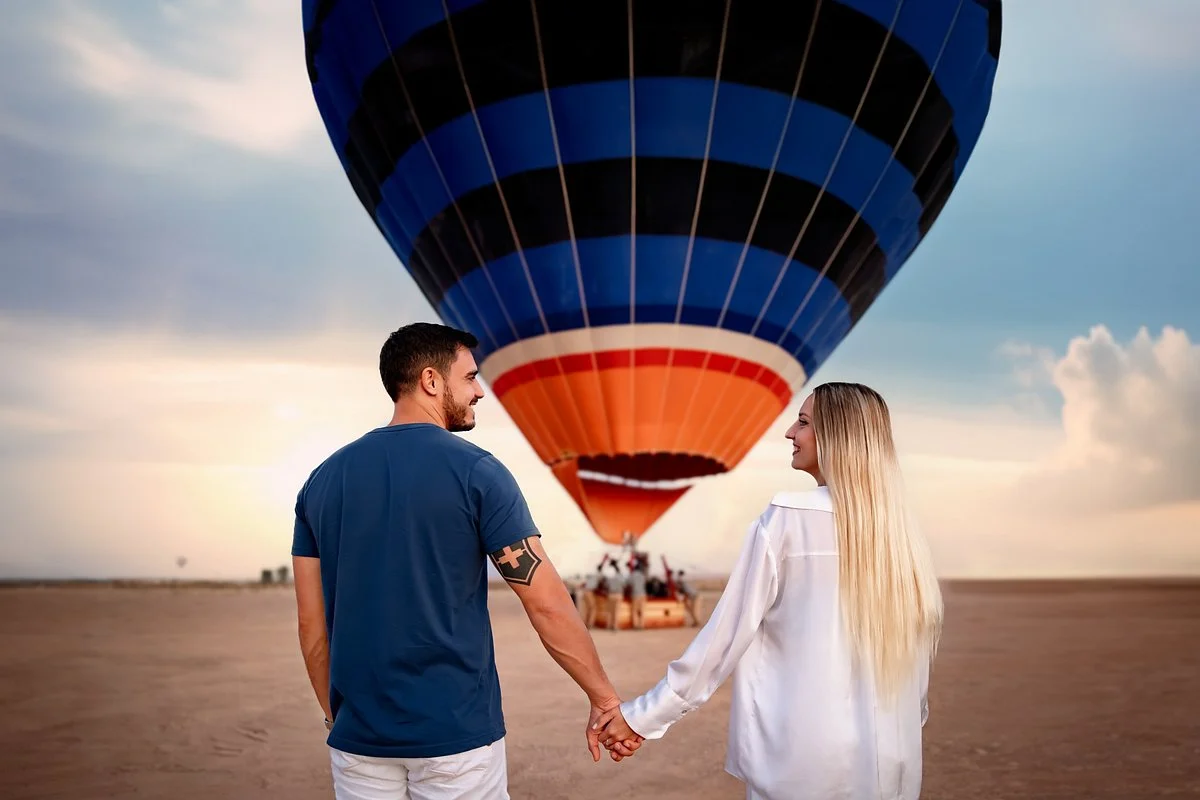 Stages of holding a hot air balloon tour