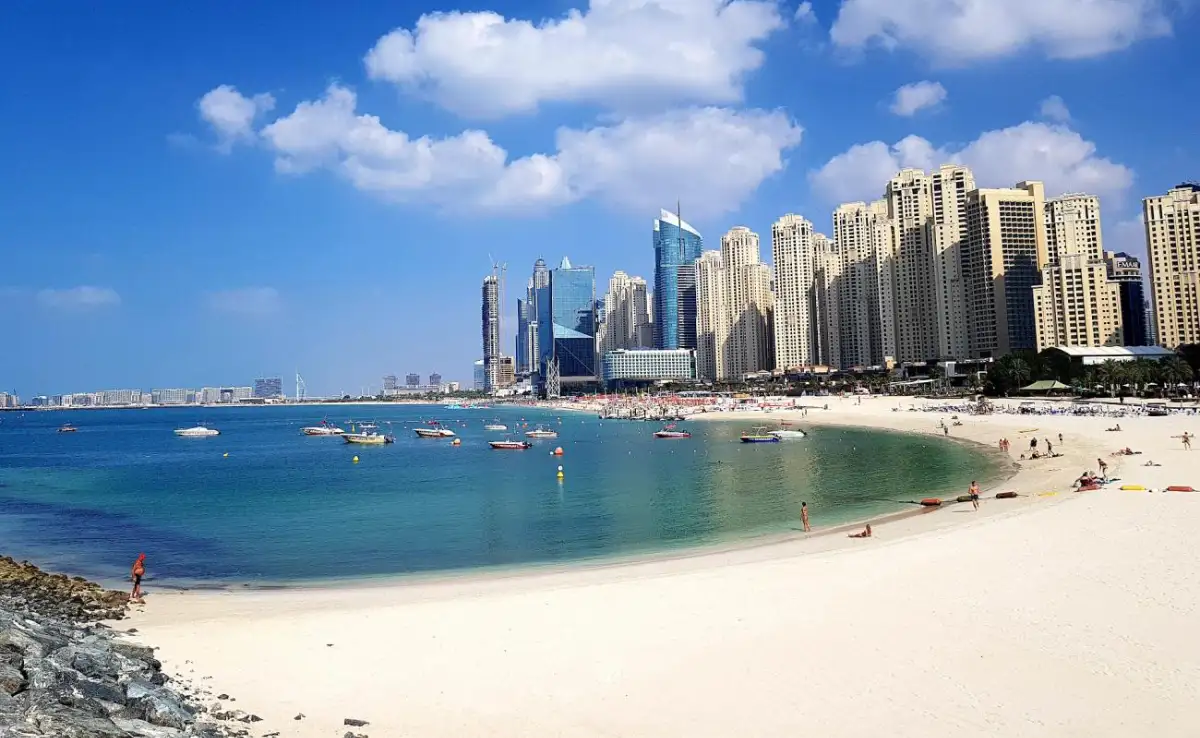 Potograpiya sa Dubai Marina: Ang pinakamagandang lokasyon para sa mga propesyonal na larawan