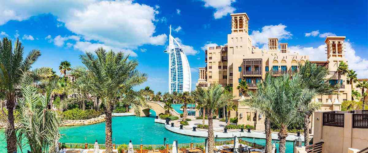 Attrazioni da vedere a Madinat Jumeirah; una combinazione di architettura araba di lusso e tranquillità costiera